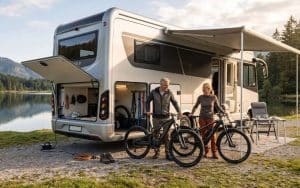 Urlaubs-Upgrade für Camper: Maximale Flexibilität aus der Heckgarage